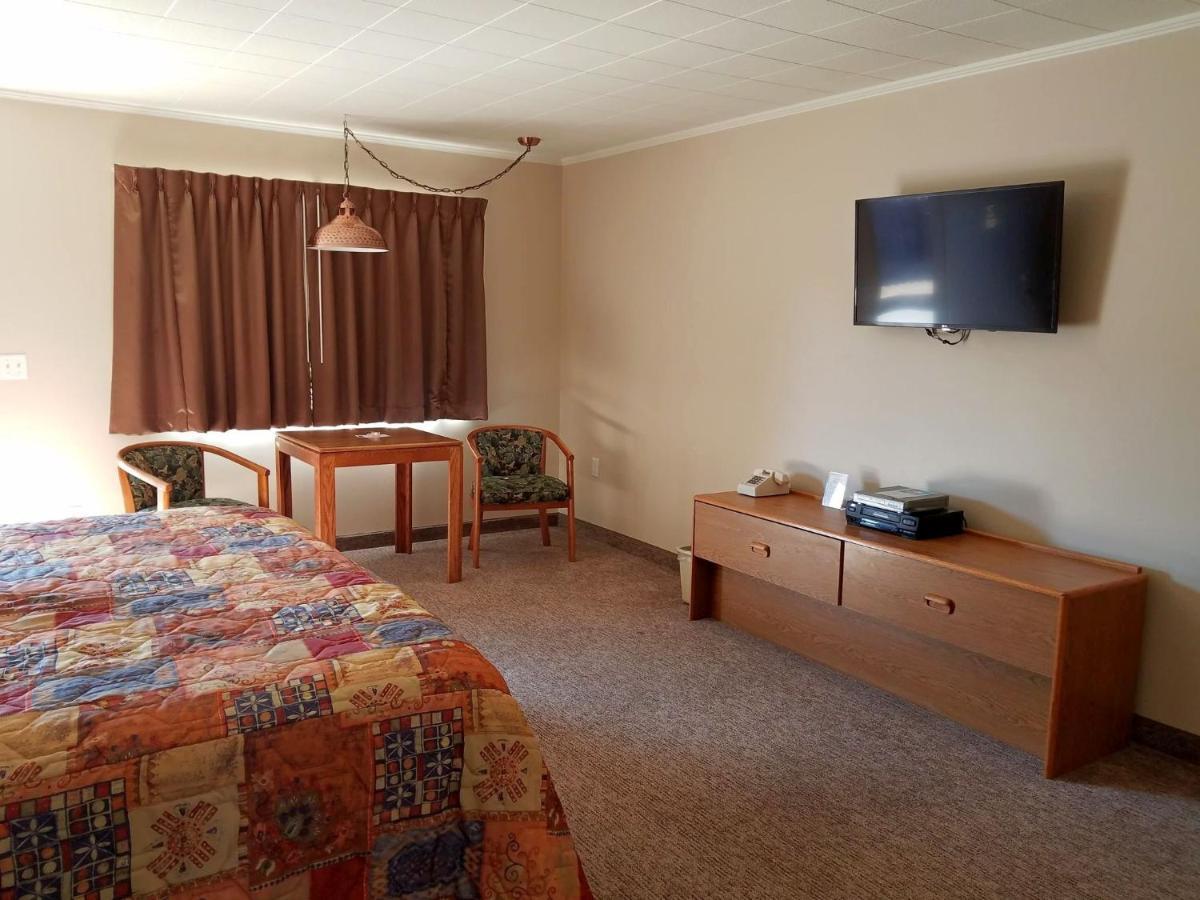 Aquarius Inn Bicknell Exteriör bild