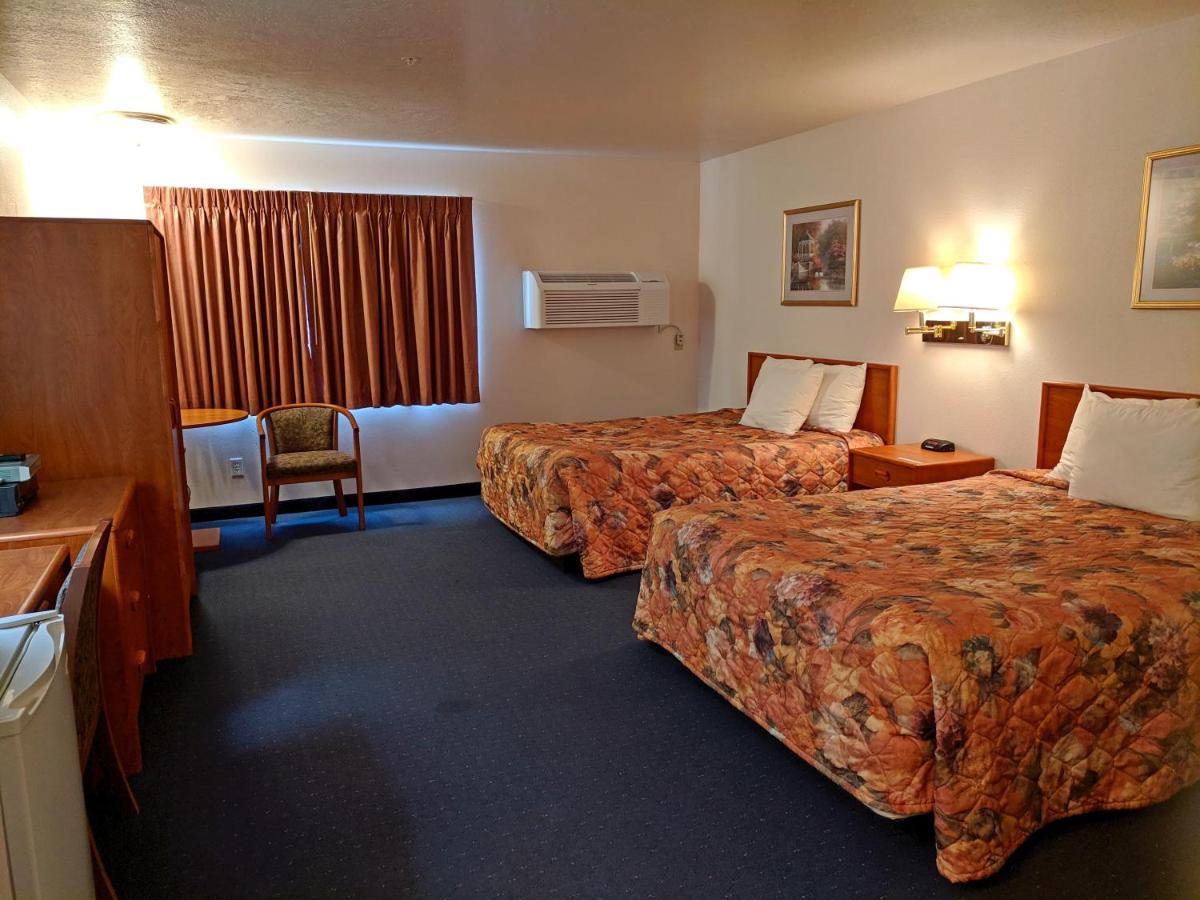 Aquarius Inn Bicknell Exteriör bild